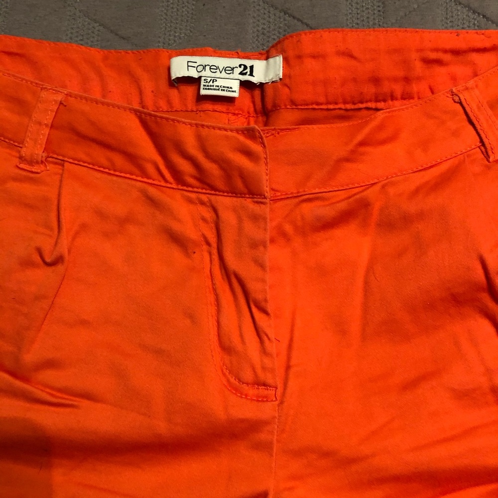 Shorts - Picture 2 of 3